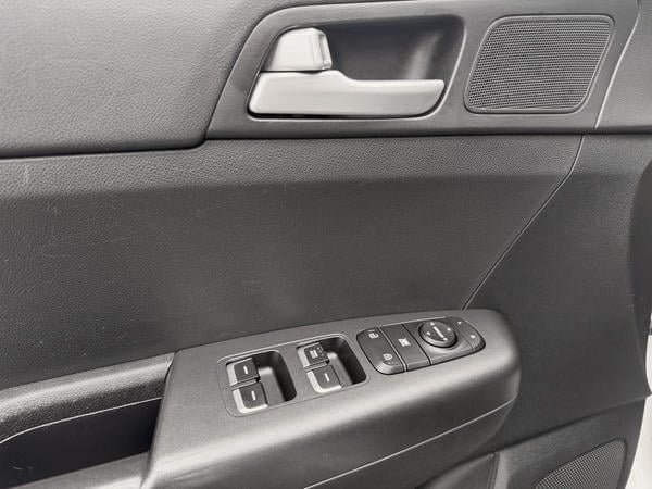 2020 Kia Sportage LX AWD-11