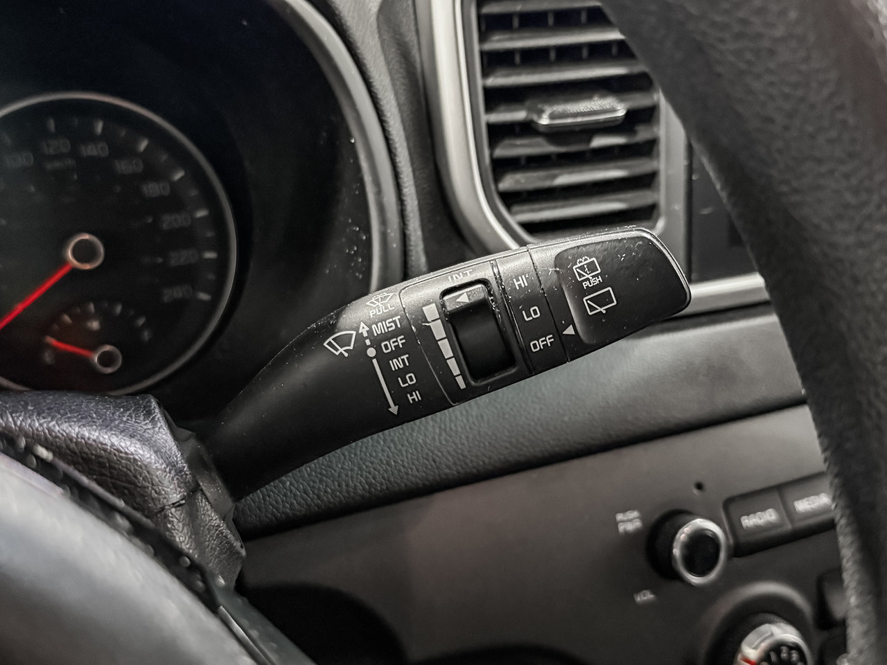 Kia Sportage LX AWD 2020-17