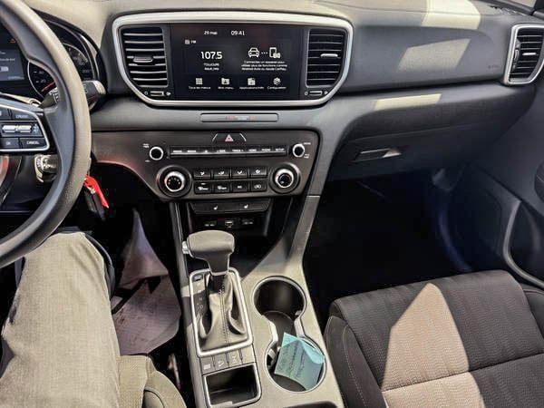 Kia Sportage LX AWD 2021-23