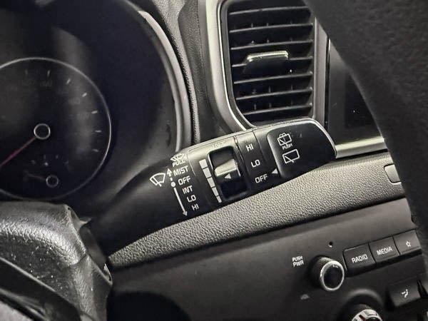 2021 Kia Sportage LX-17