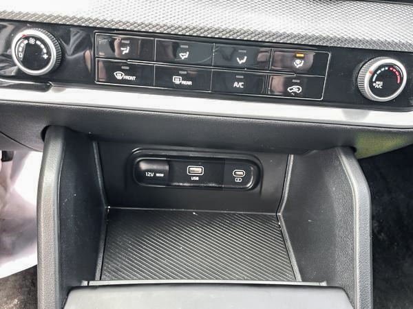 2023 Kia Sportage LX-16