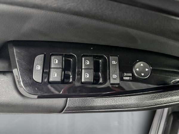 2023 Kia Sportage EX-12