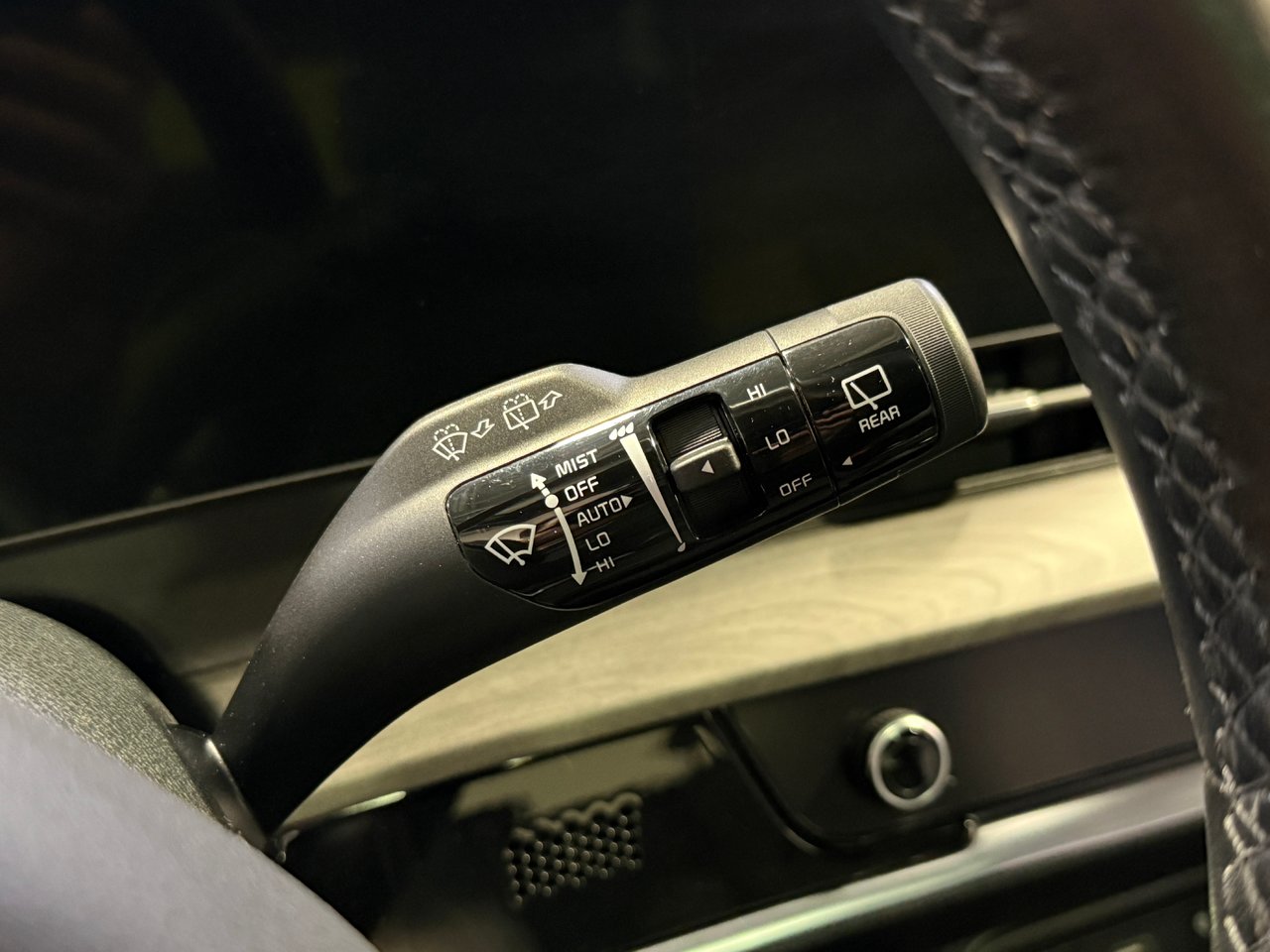 2023 Kia Sportage X-LINE LIMITED-18