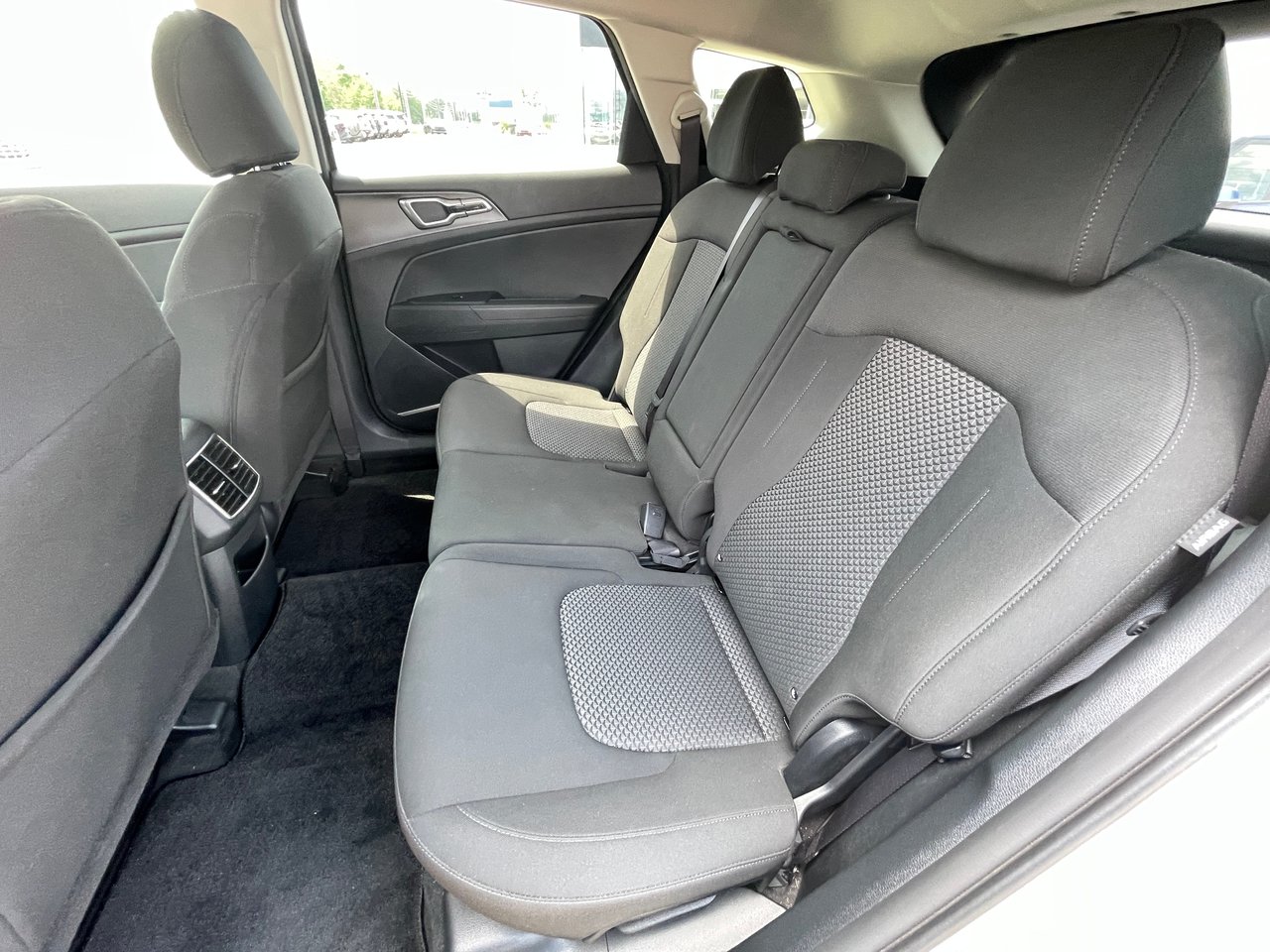 2024 Kia Sportage LX-19