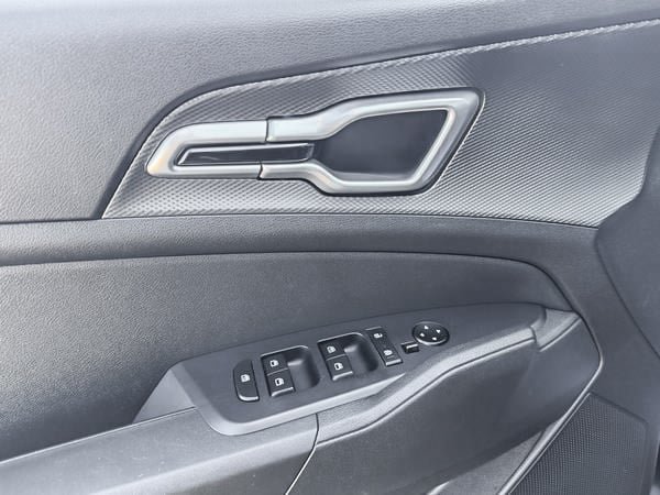2024 Kia Sportage LX FWD-11
