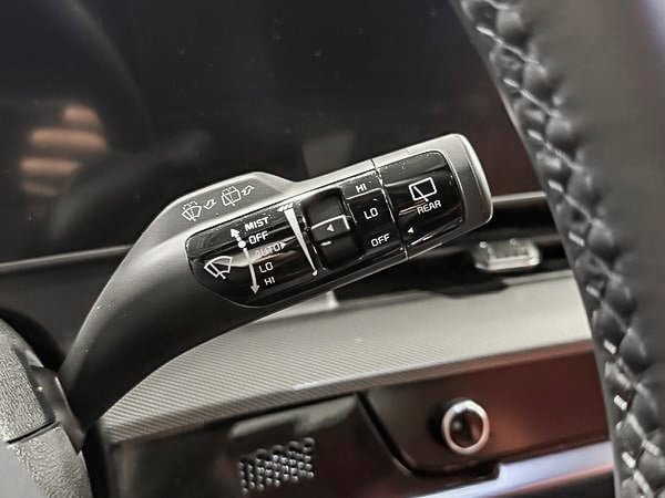 2025 Kia Sportage EX PREMIUM-18