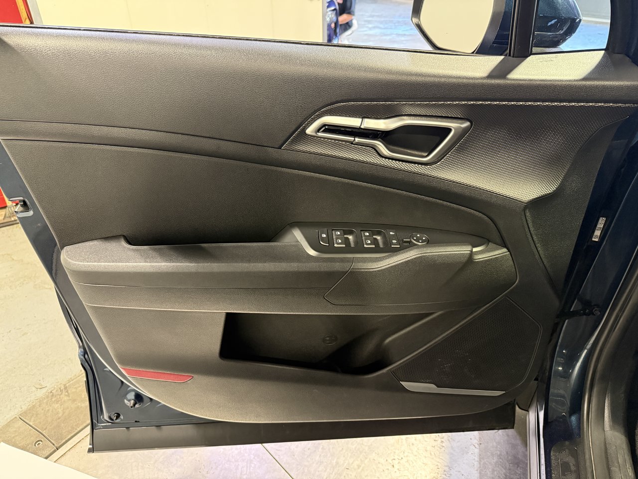 2025 Kia Sportage LX-10