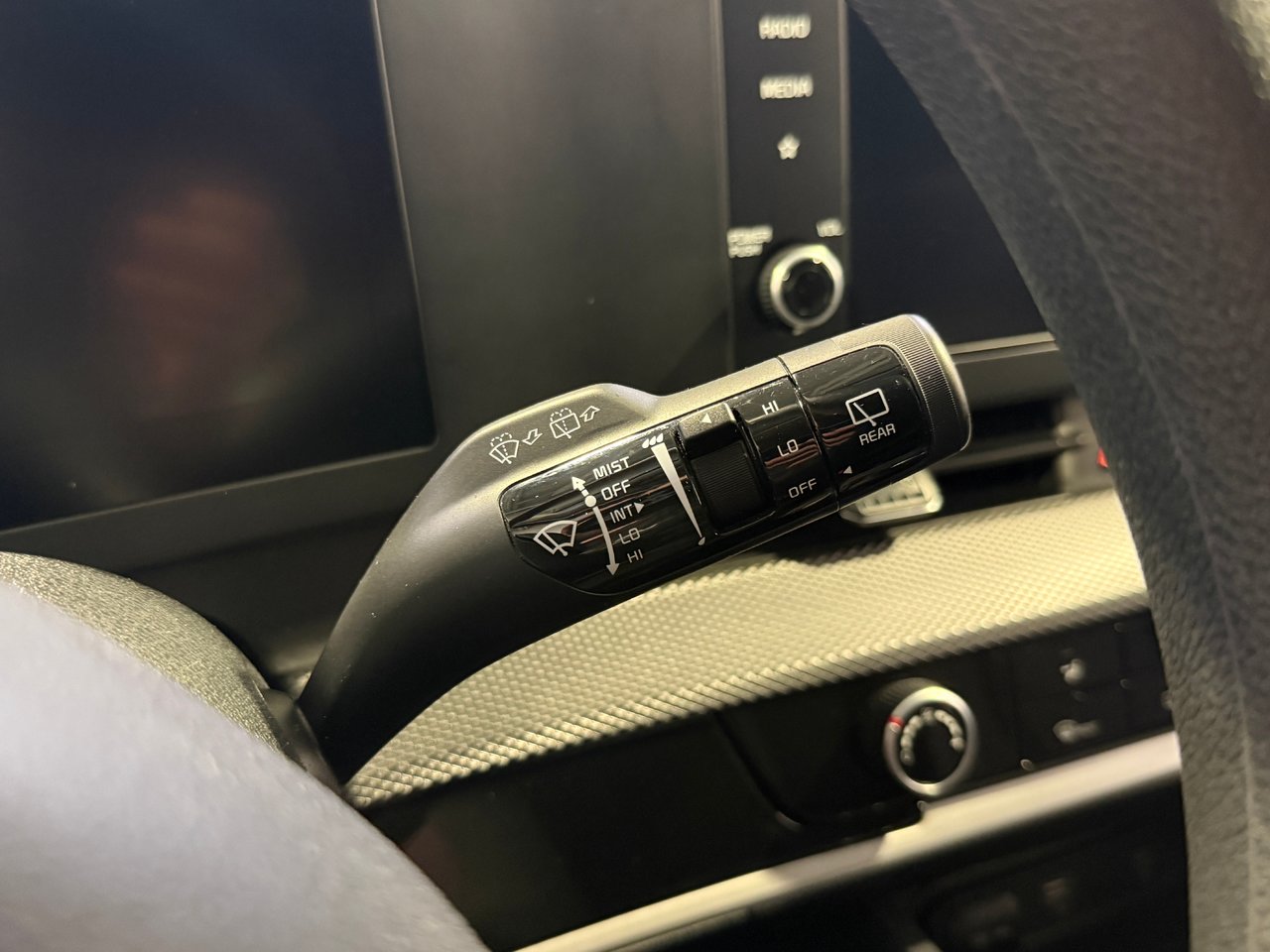 2025 Kia Sportage LX-17