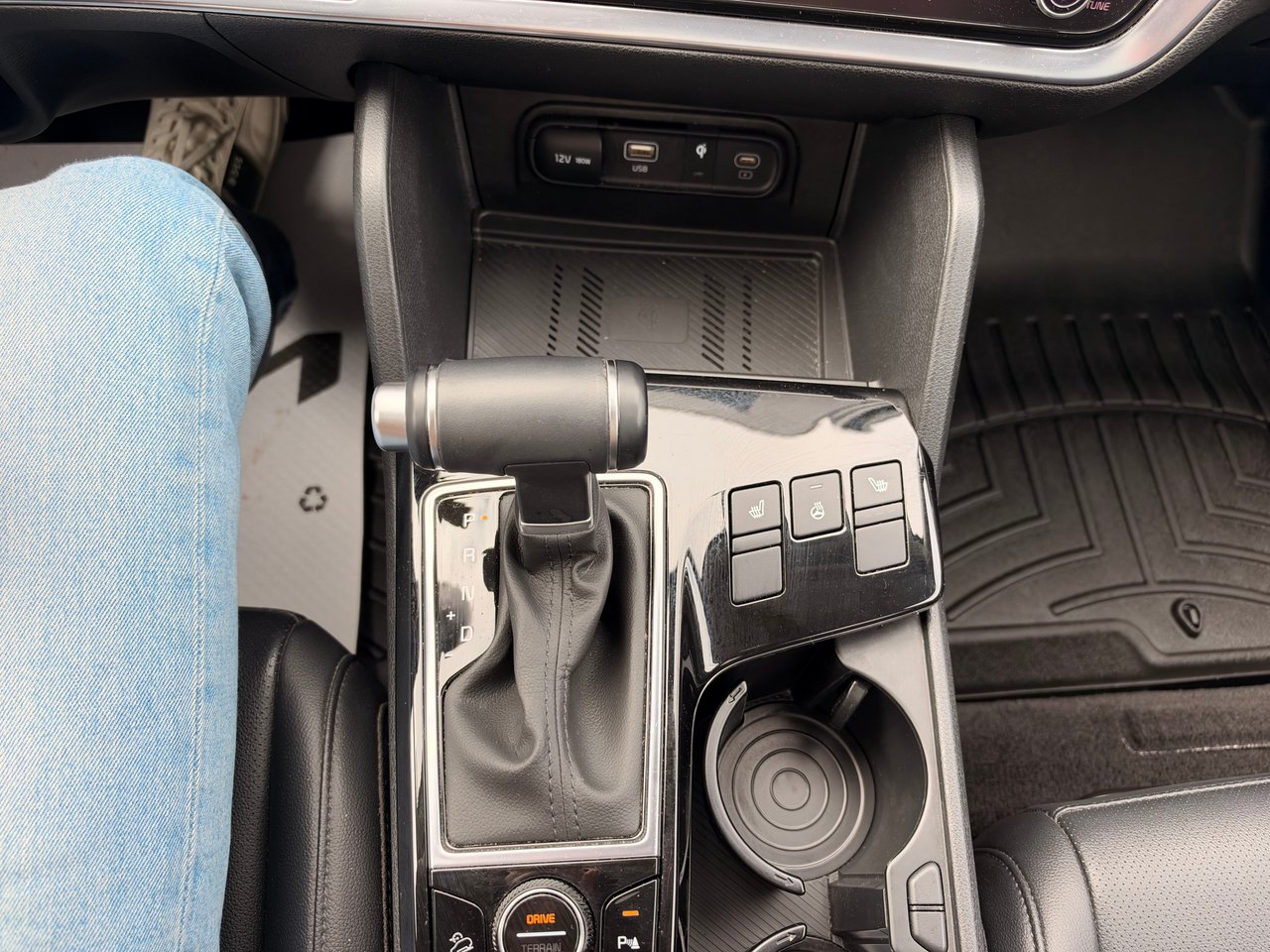 2025 Kia Sportage EX-23