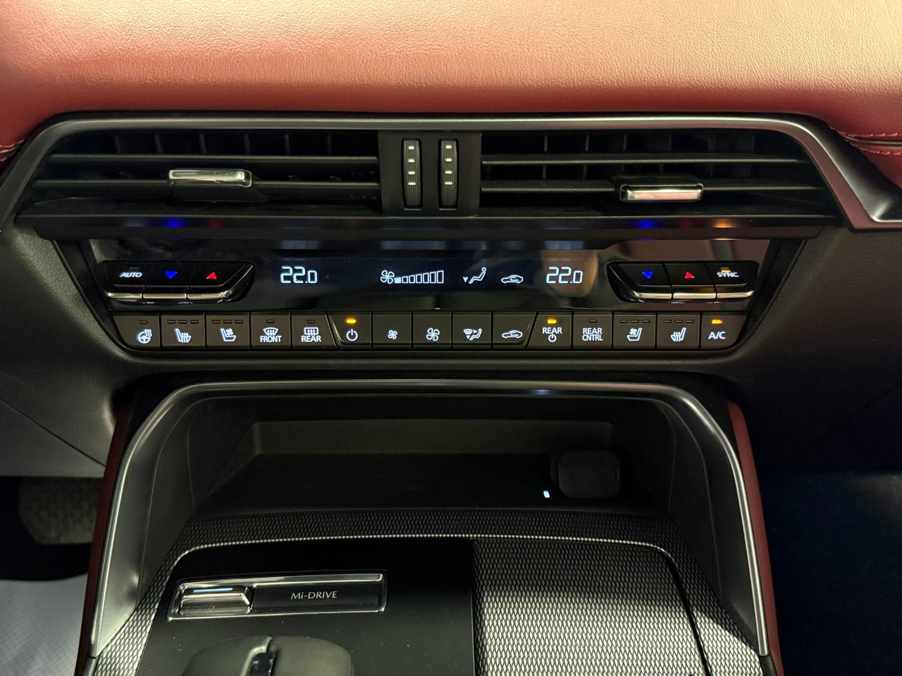 Mazda CX-70 hybride léger GT 2025-23