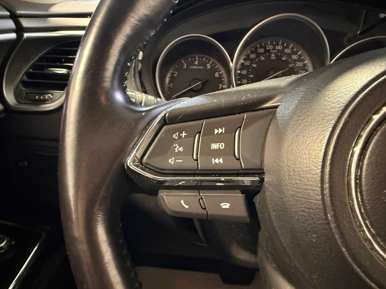 Mazda CX-9 GS 2018-14