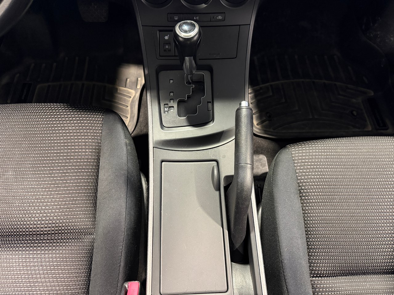 2012 Mazda 3 Sport GS SKY-22