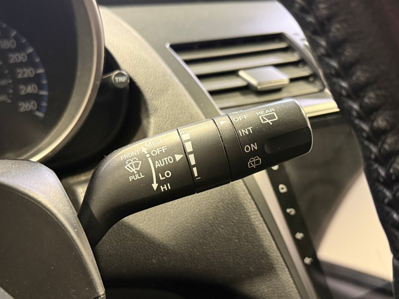 2012 Mazda 3 Sport GS SKY-17