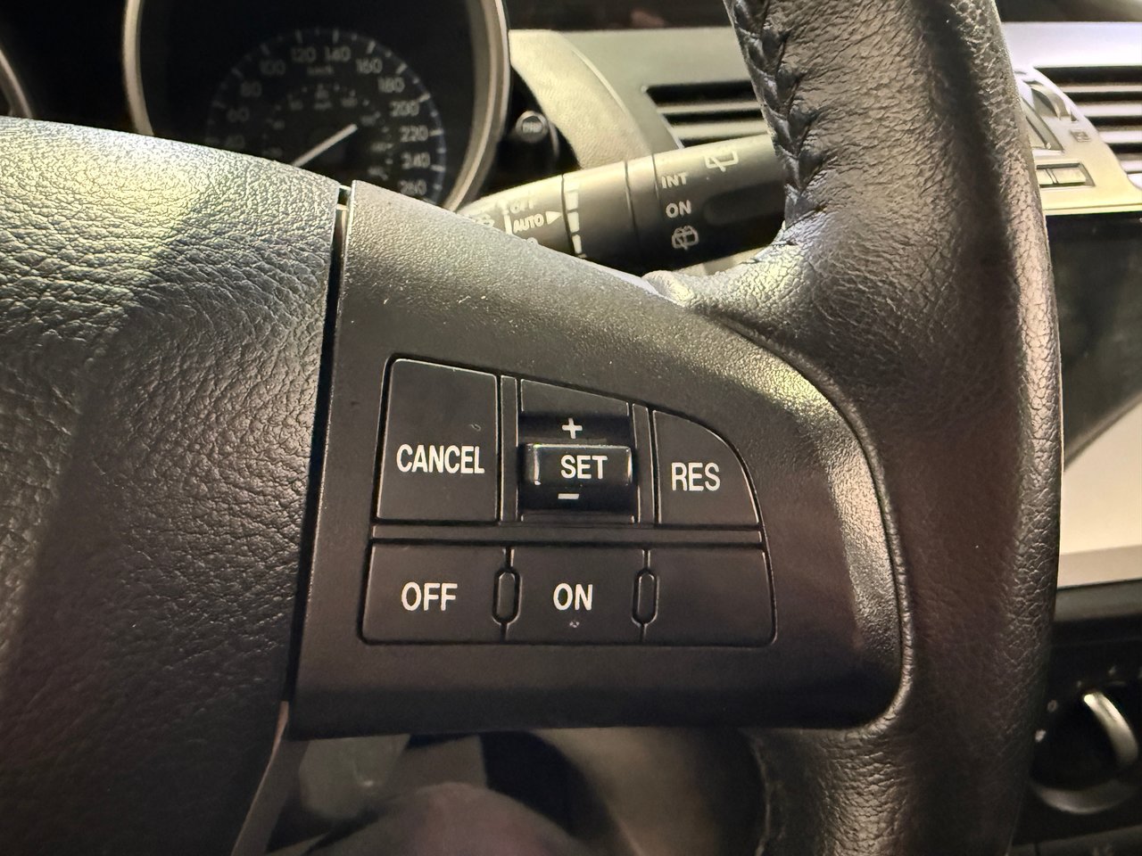 2012 Mazda 3 Sport GS SKY-15