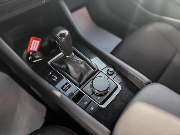 2019 Mazda 3 Sport GS AWD-10