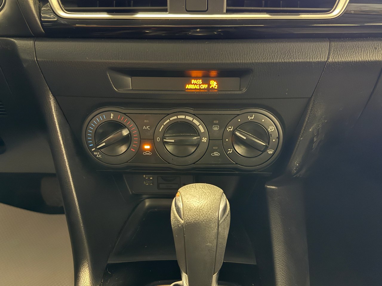 2016 Mazda 3 GS-21