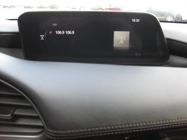 Mazda 3 GS 2023-14