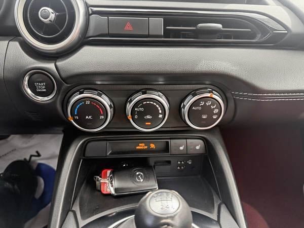 Mazda MX-5 100e anniversaire 2021-12