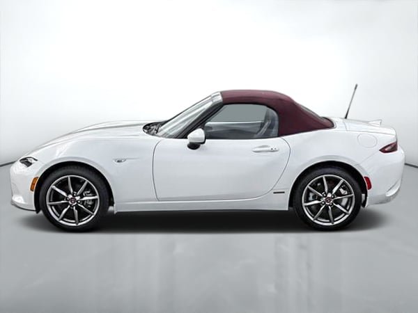Mazda MX-5 100e anniversaire 2021-5