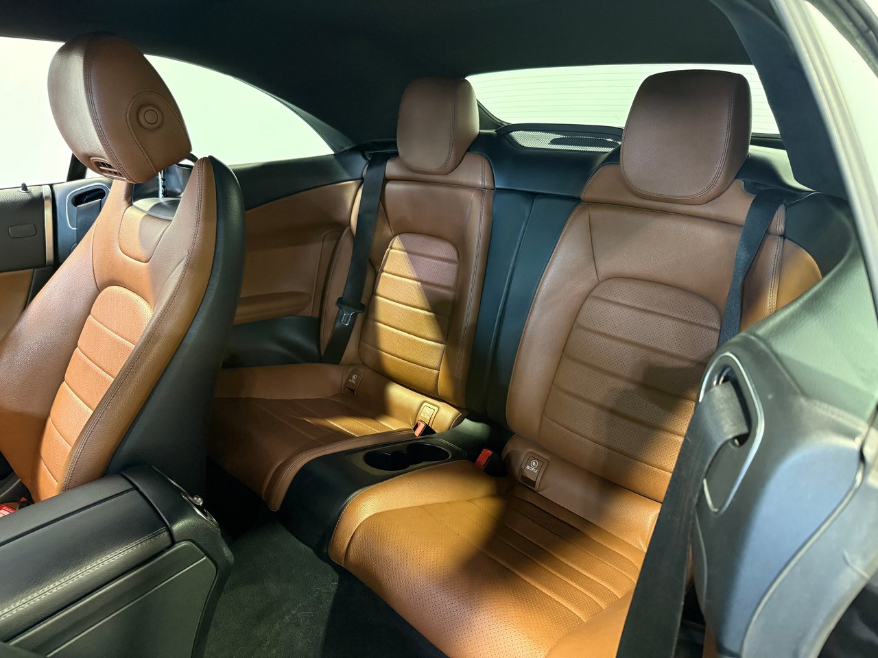2018 Mercedes-Benz C-Class 300-23