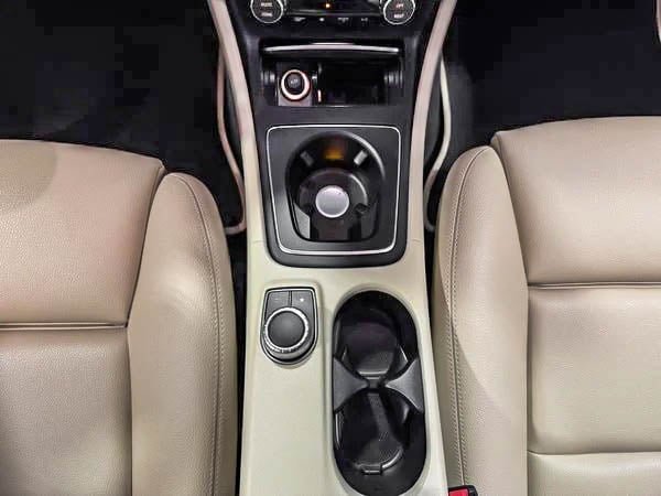 2018 Mercedes-Benz GLA 250-23