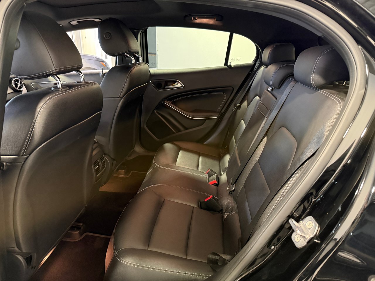 Mercedes-Benz GLA 250 2019-25