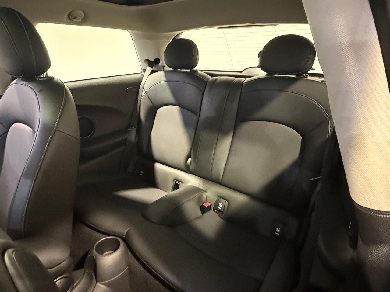 2020 MINI 3 portes Base-24