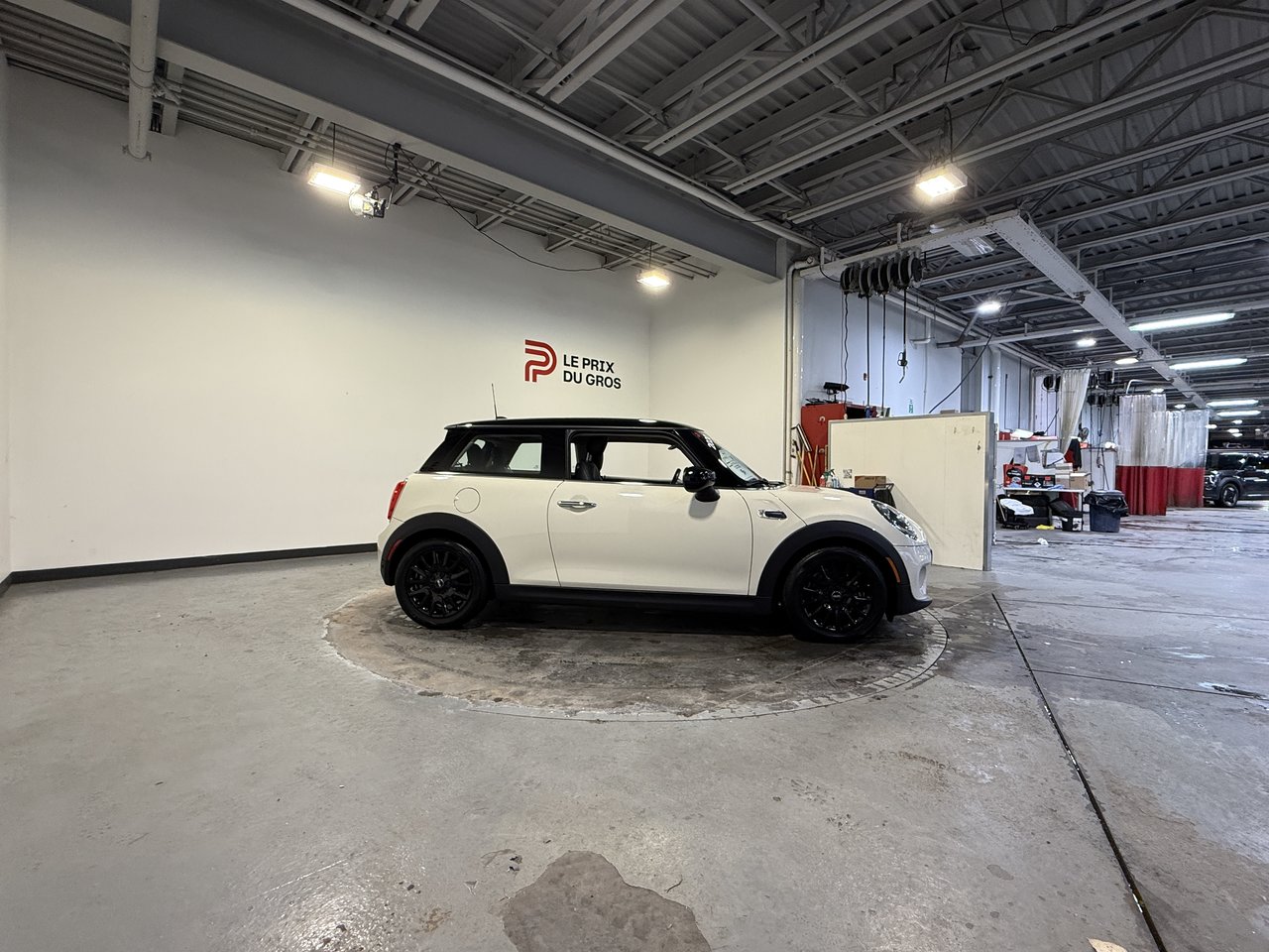 2020 MINI 3 portes Base-1