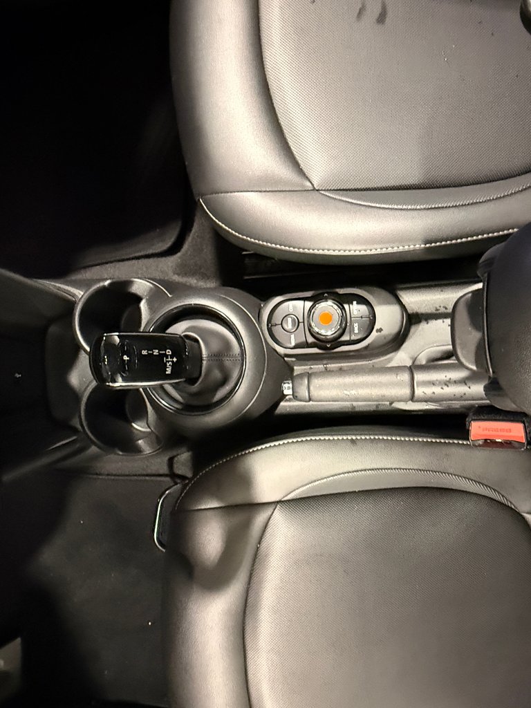 2020 MINI 3 portes Base-23