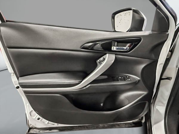 Mitsubishi Eclipse Cross SEL AWC 2022-10