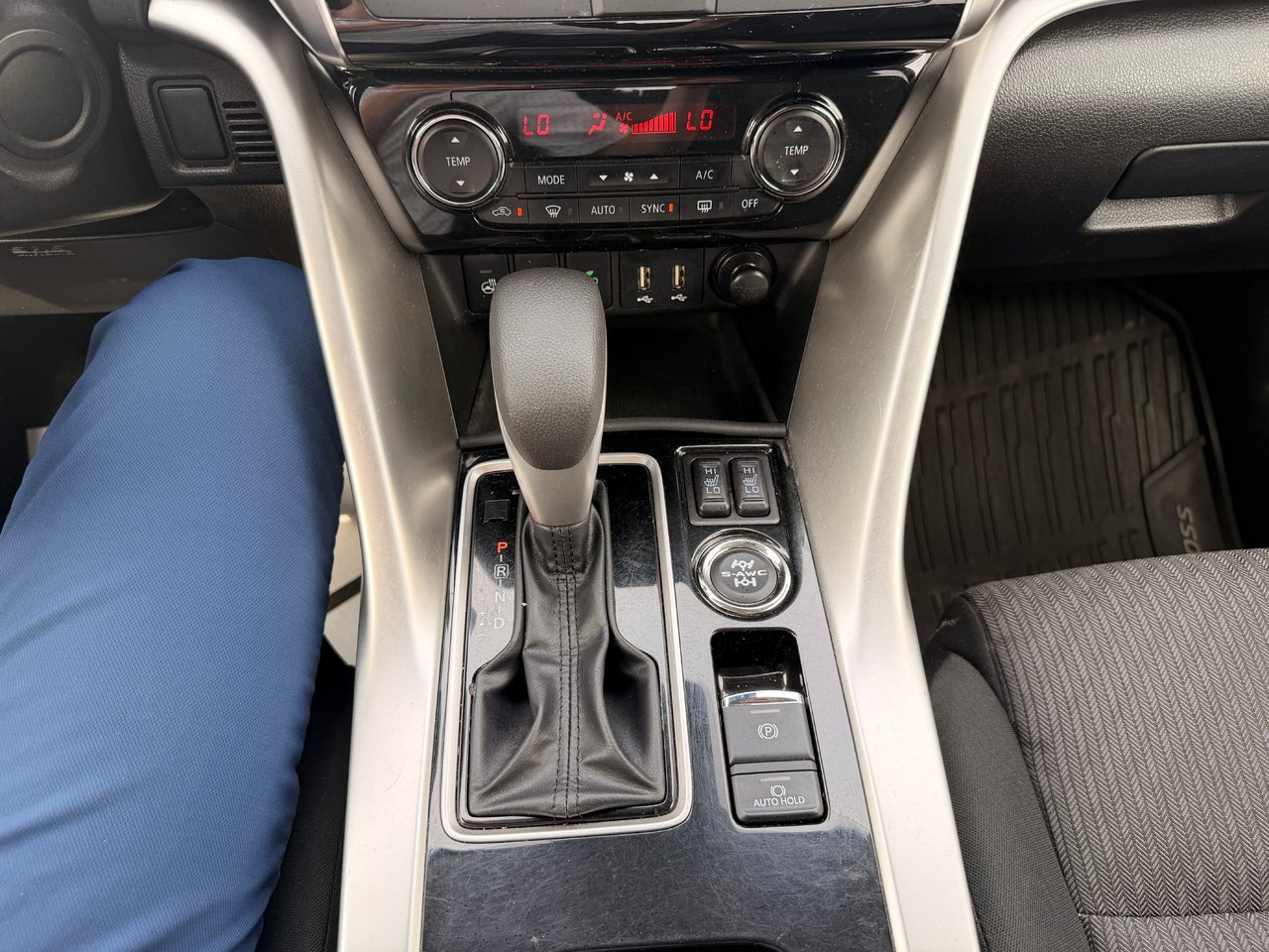 Mitsubishi Eclipse Cross SE AWD 2023-22