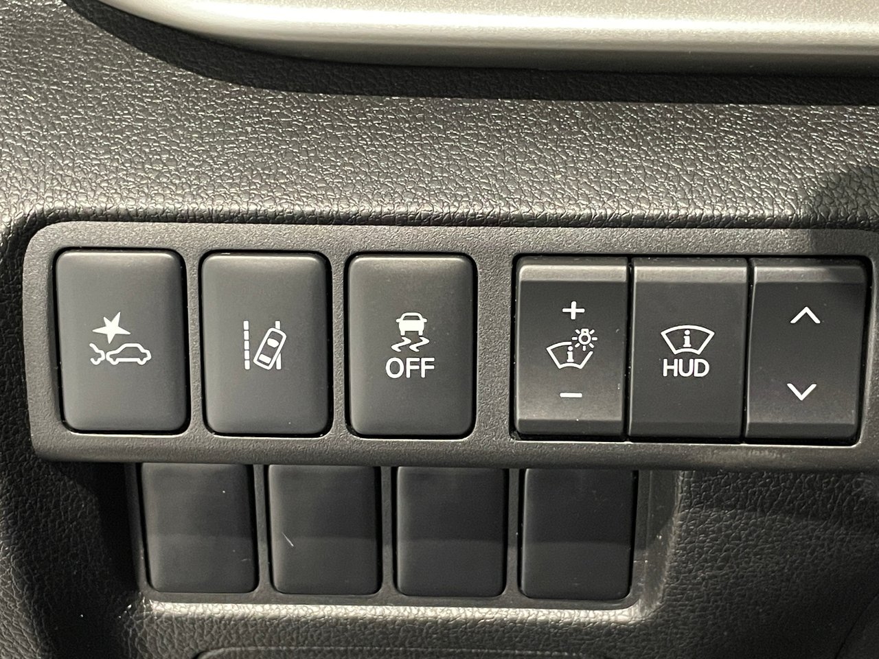 Mitsubishi Eclipse Cross GT AWD 2023-16