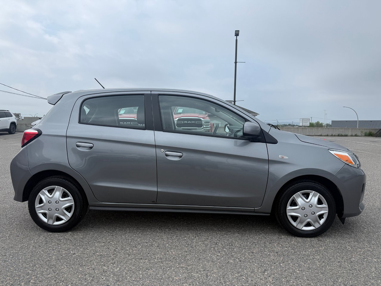 2023 Mitsubishi Mirage ES-1