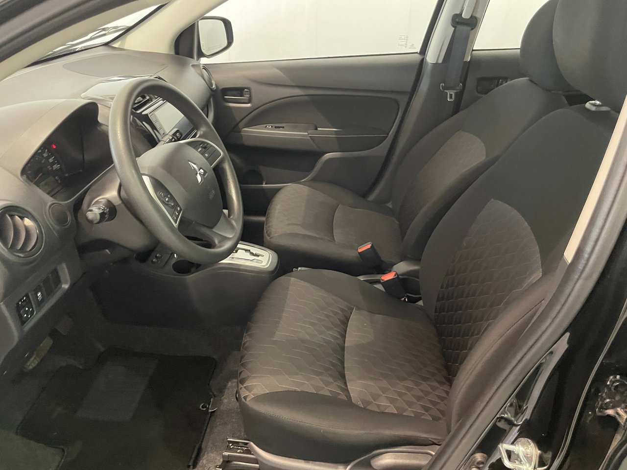 2023 Mitsubishi Mirage SE-10