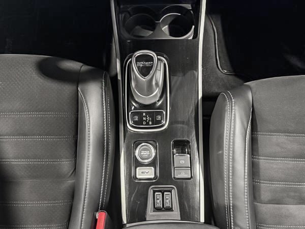 Mitsubishi Outlander PHEV SE AWD 2018-19