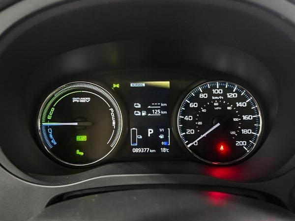 Mitsubishi Outlander PHEV SEL 2020-19