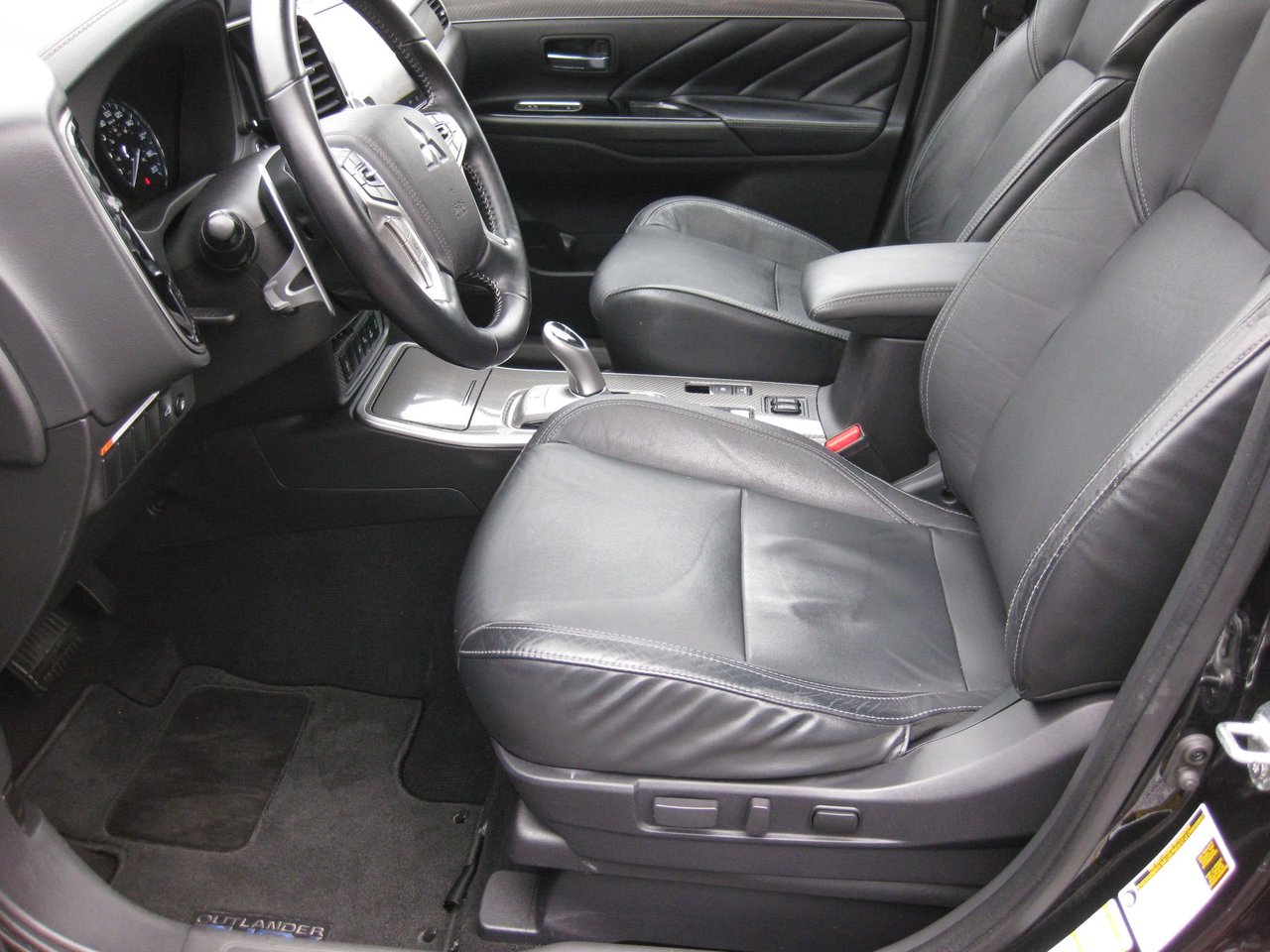 Mitsubishi Outlander PHEV SEL 2020-9