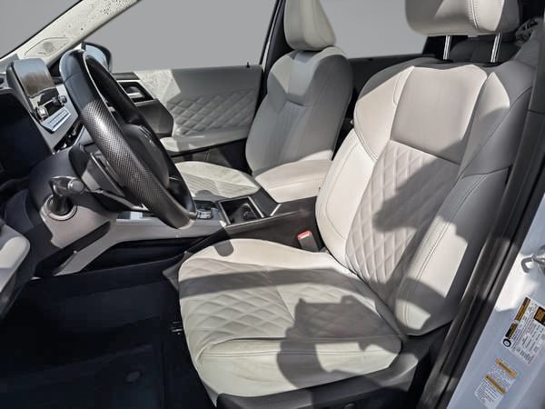 Mitsubishi Outlander PHEV GT AWD 2023-11