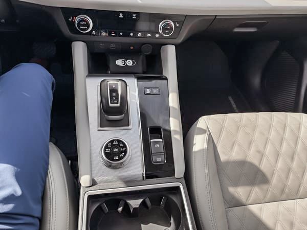 Mitsubishi Outlander PHEV GT AWD 2023-20