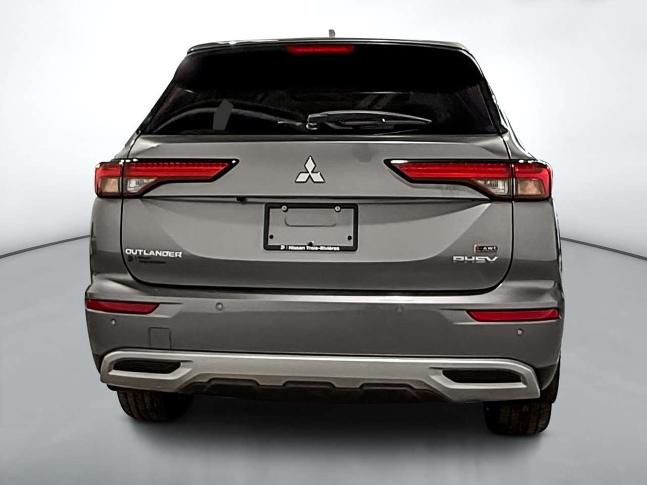 Mitsubishi Outlander Plug-In Hybrid SEL 2024-3