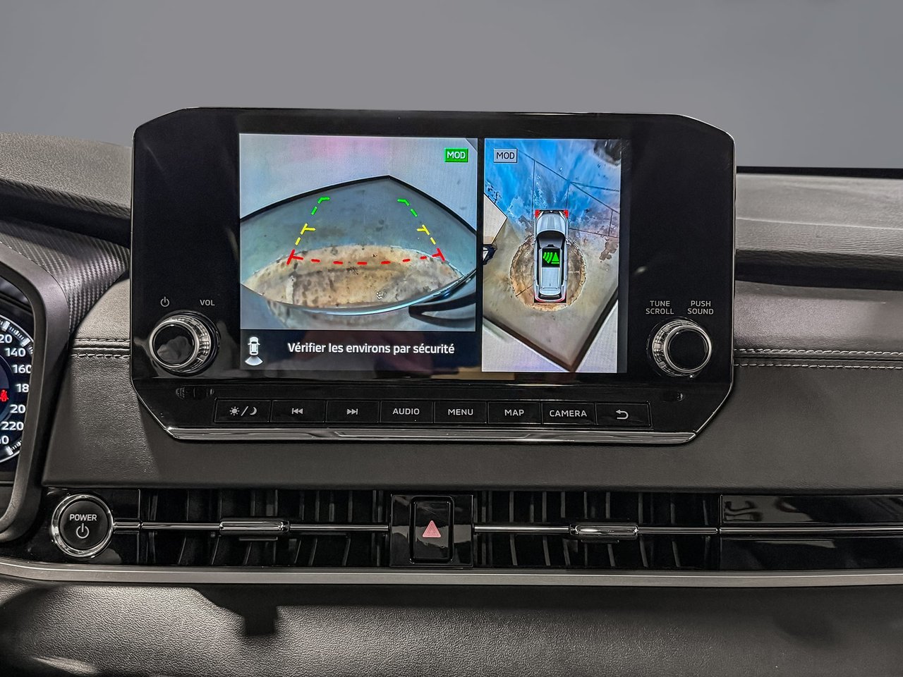 Mitsubishi Outlander Plug-In Hybrid SEL 2024-22