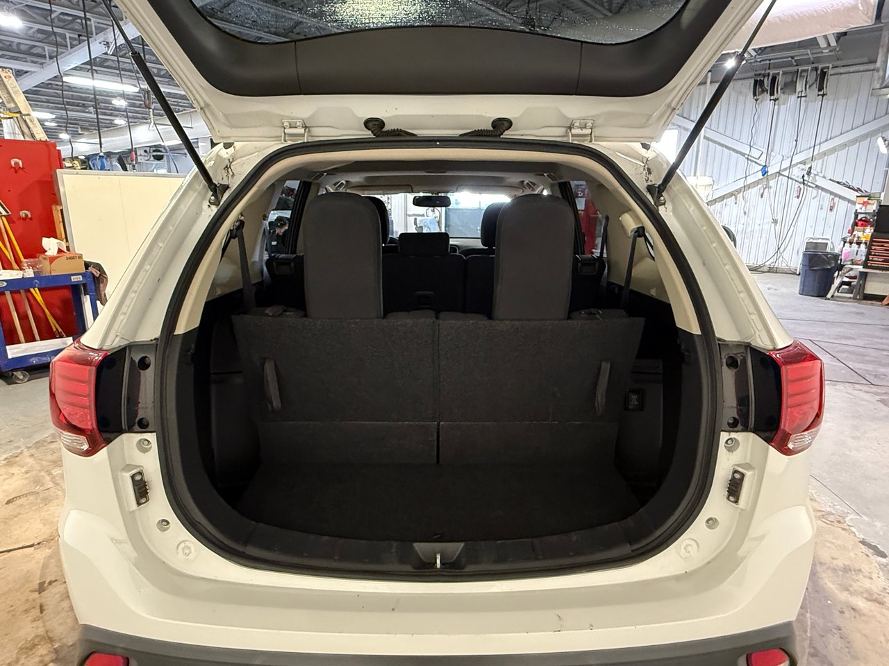 2017 Mitsubishi Outlander SE-25