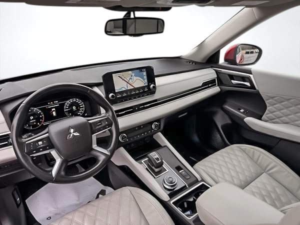 2022 Mitsubishi Outlander SEL-16