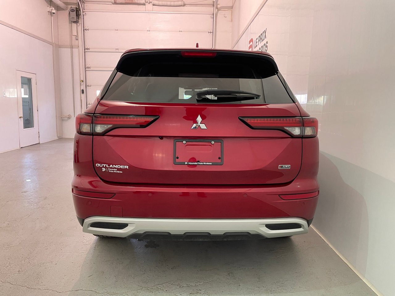 Mitsubishi Outlander SEL AWD / 7 PASSAGERS 2023-5
