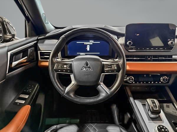 Mitsubishi Outlander GT 2024-14