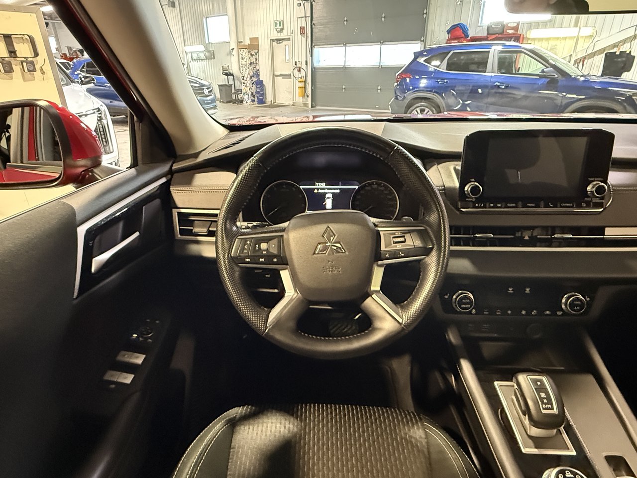 2024 Mitsubishi Outlander SE-14