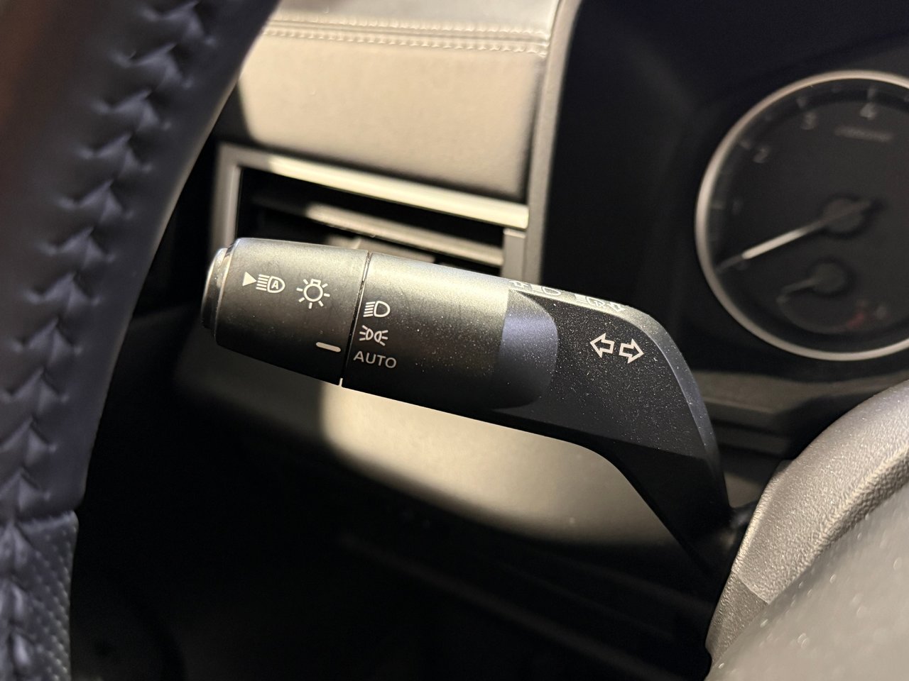 2025 Mitsubishi Outlander ES-16