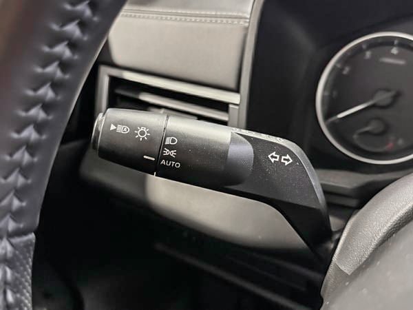 Mitsubishi Outlander ES 2025-16