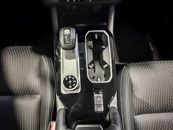 Mitsubishi Outlander ES 2025-22