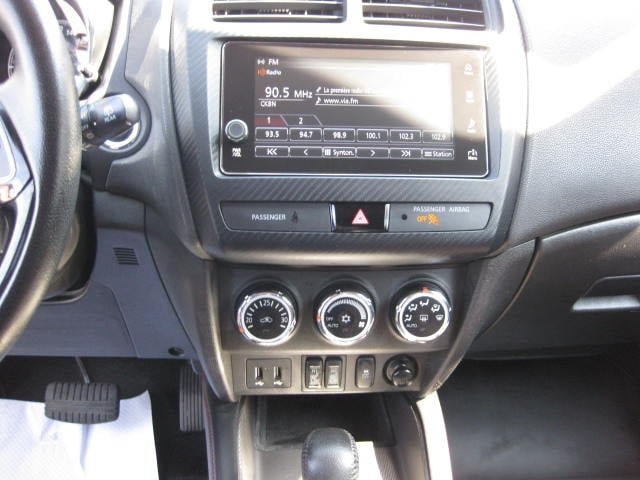2019 Mitsubishi RVR SE-8